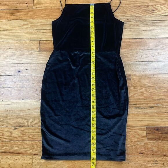 Vintage Wearever Black Velvet Bodycon Dress Size M - Picture 6 of 7